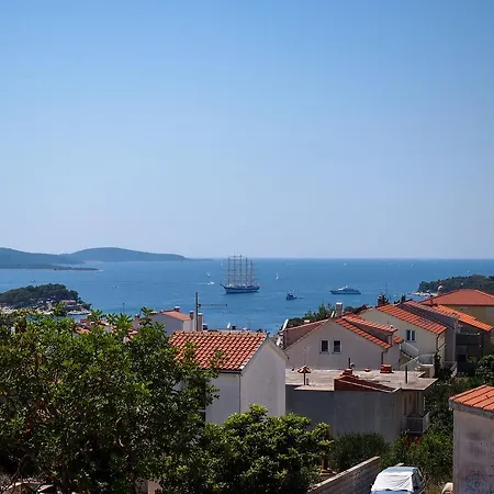 White House Hvar Appartamento